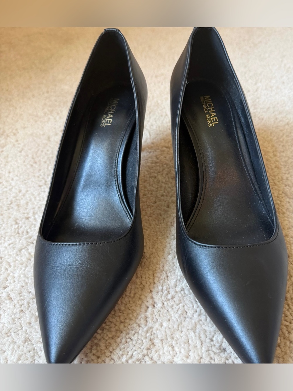 MICHAEL Michael Kors Black Pointed Leather Pumps